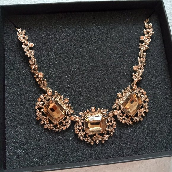 Rosey Champagne Necklace - Picture 1 of 2